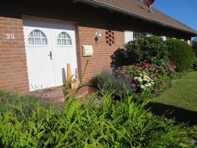 Luft Und Meer 4**** Ferienwohnung Hage Exteriör bild
